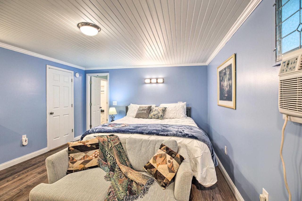 Updated Williamstown Apartment With Kitchen! 외부 사진